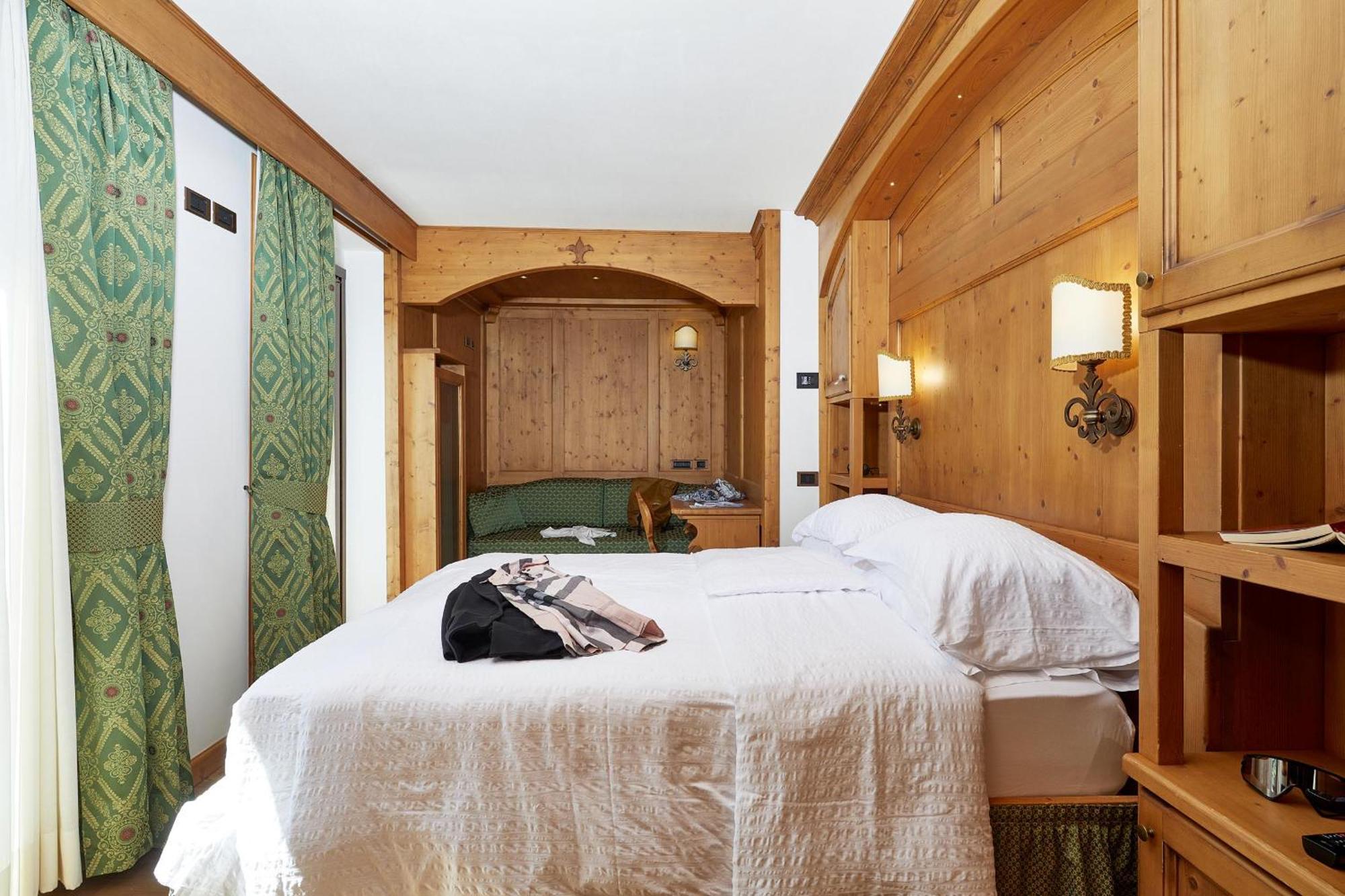 Hotel Garni Dello Sportivo Мадонна-ди-Кампильо Экстерьер фото