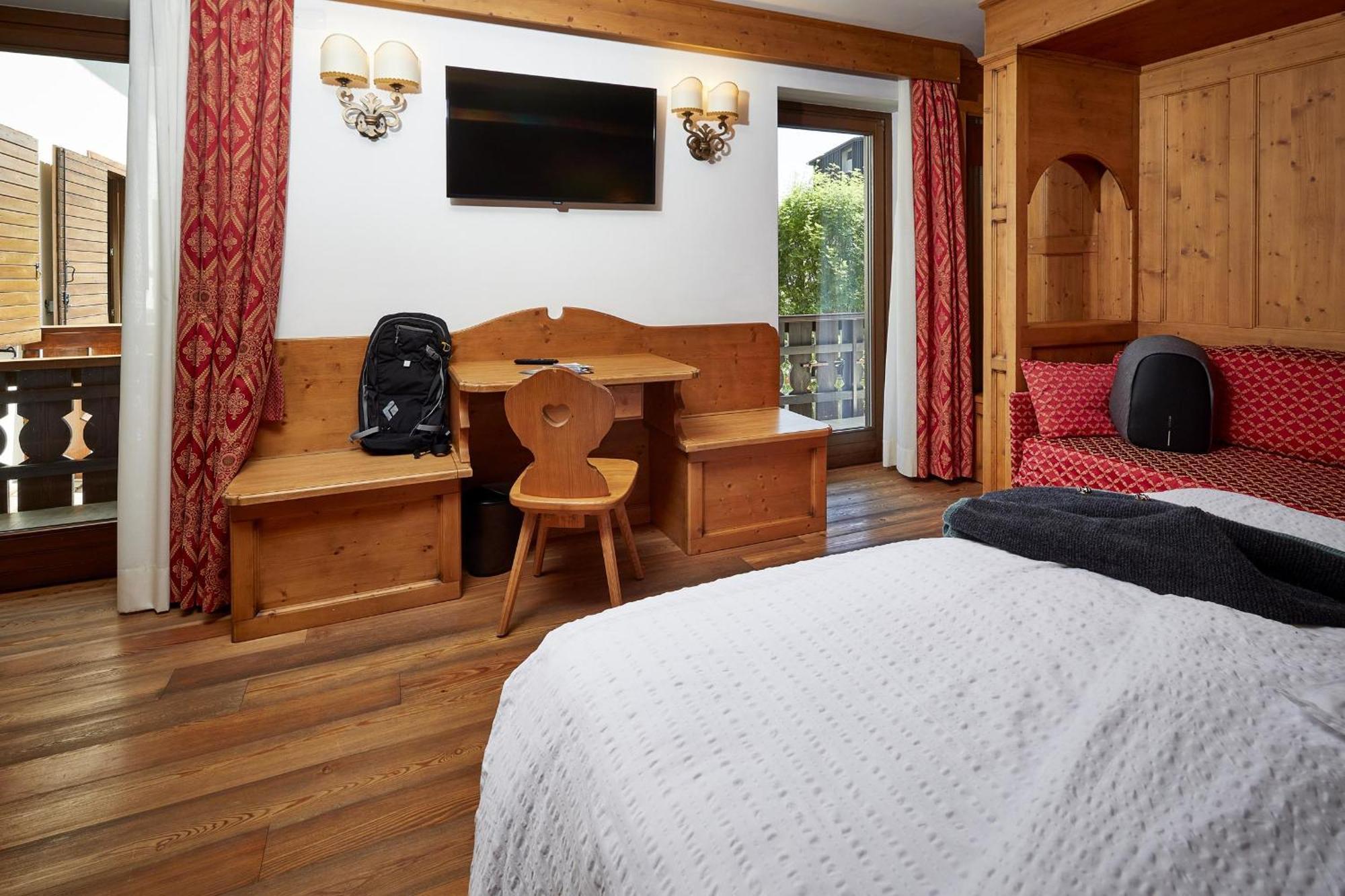Hotel Garni Dello Sportivo Мадонна-ди-Кампильо Экстерьер фото
